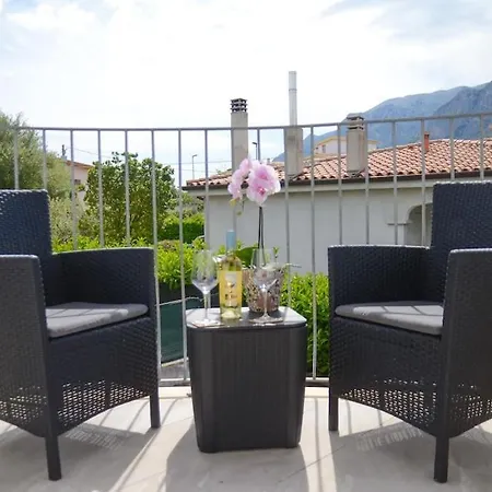 Elegant House A 5 Minuti Di Auto Dal Mare Apartment