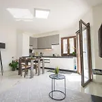 Elegant House A 5 Minuti Di Auto Dal Mare 아파트 시니스콜라